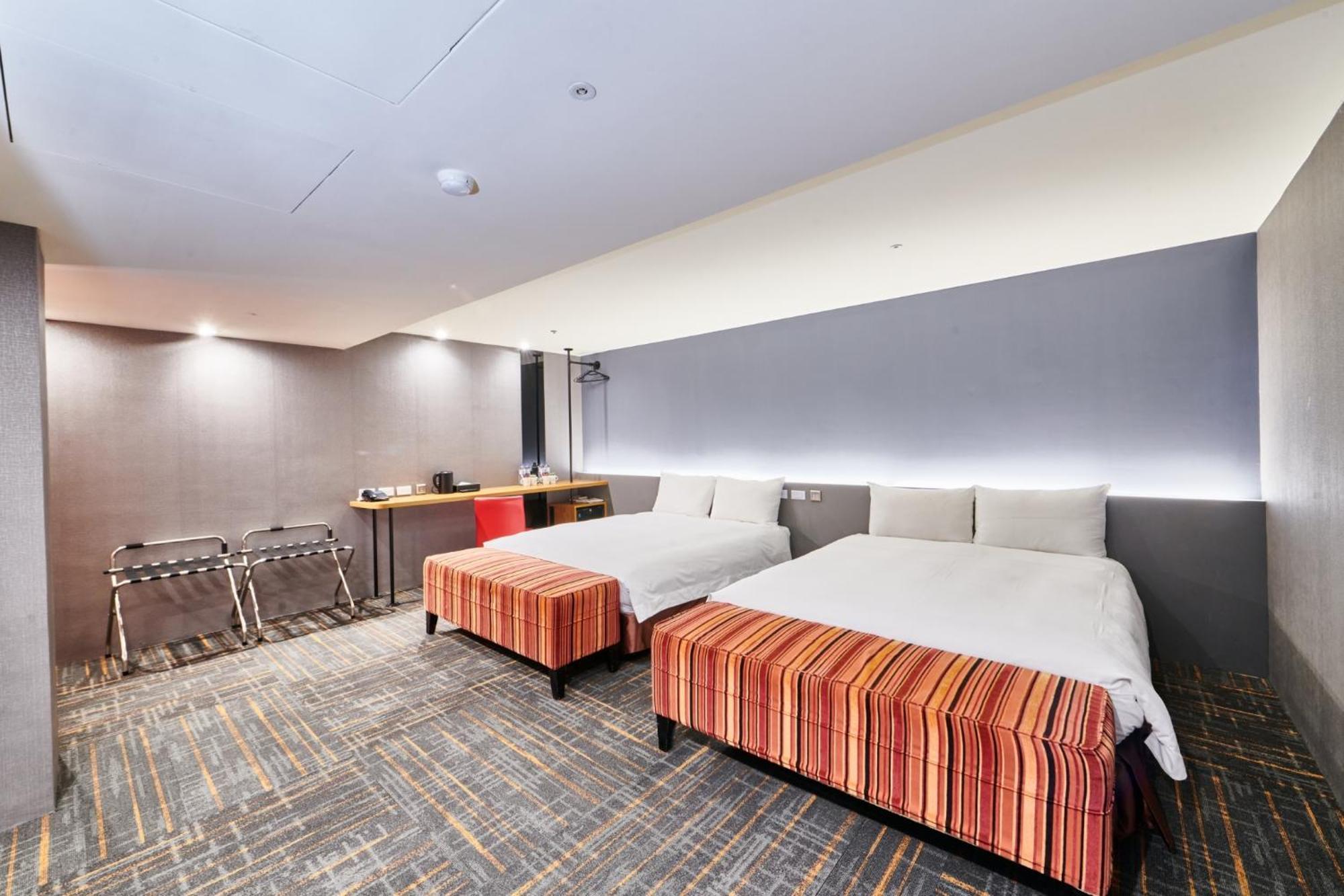 Hotel Leisure 台中輕行旅 Ngoại thất bức ảnh